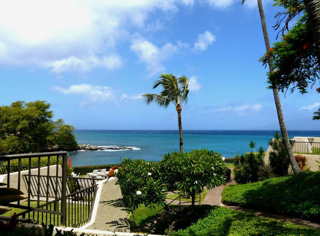 Condos At Napili Point Lahaina Kültér fotó