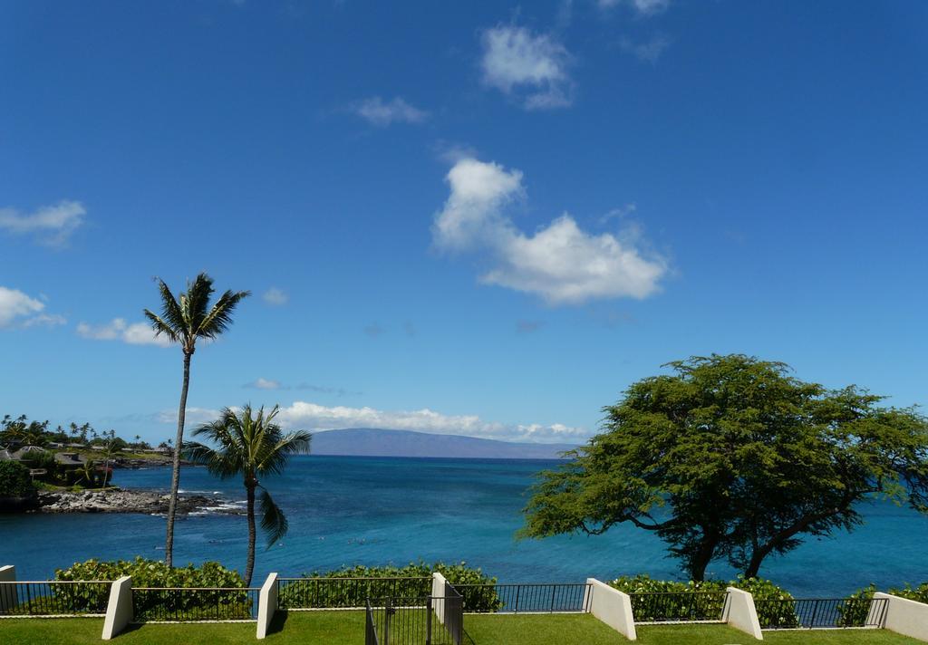 Condos At Napili Point Lahaina Kültér fotó