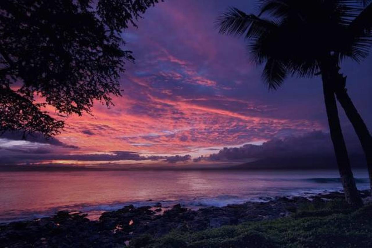 Condos At Napili Point Lahaina Kültér fotó